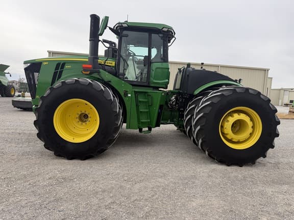 Image of John Deere 9R 490 equipment image 1