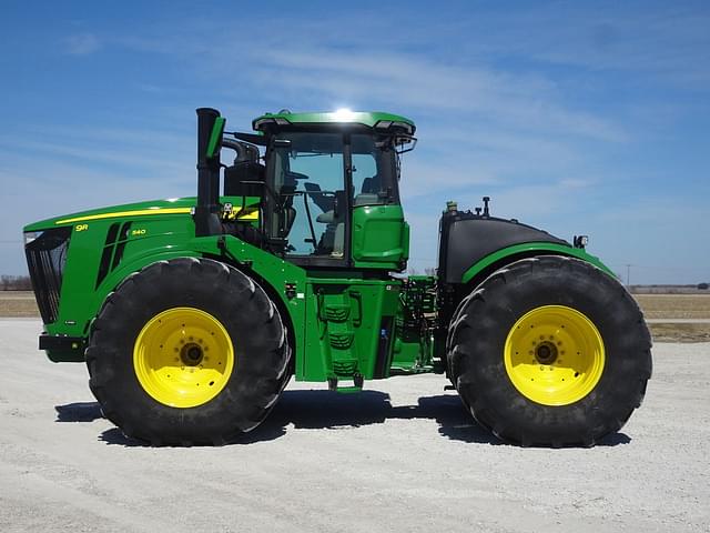 Image of John Deere 9R 540 equipment image 2