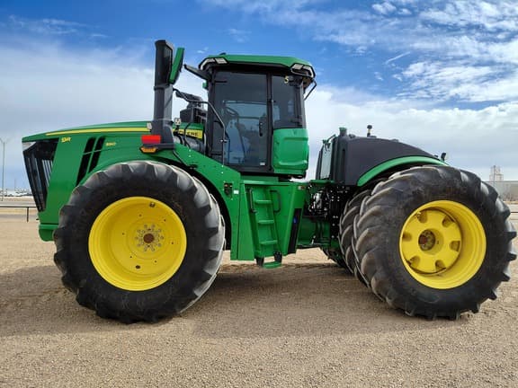 Image of John Deere 9R 590 equipment image 1