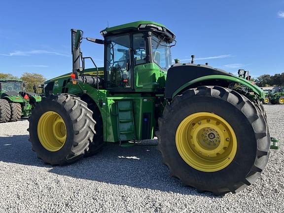 Image of John Deere 9R 590 equipment image 1