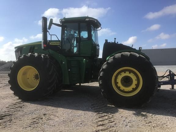 Image of John Deere 9R 590 equipment image 1