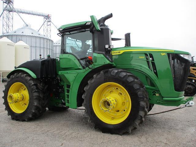 Image of John Deere 9R 640 equipment image 1