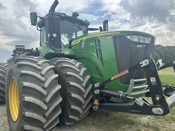 Image of John Deere 9R 640 equipment image 1