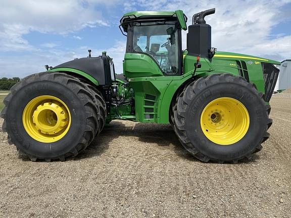 Image of John Deere 9R 640 equipment image 2