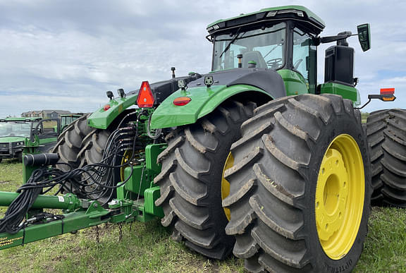 Image of John Deere 9R 640 equipment image 3