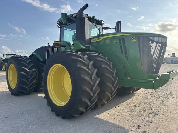Image of John Deere 9R 640 equipment image 1