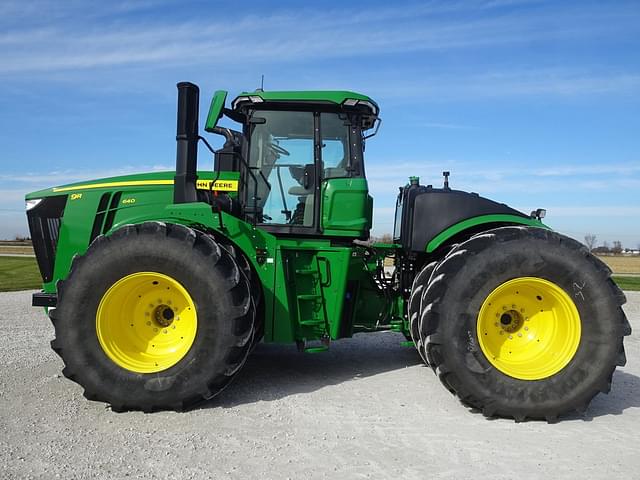 Image of John Deere 9R 640 equipment image 2