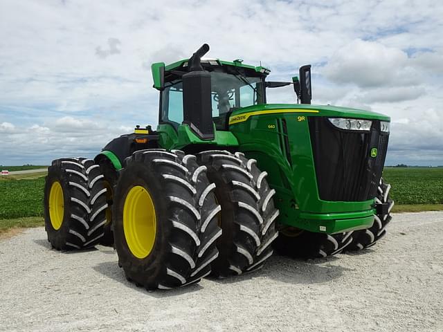 Image of John Deere 9R 640 equipment image 2