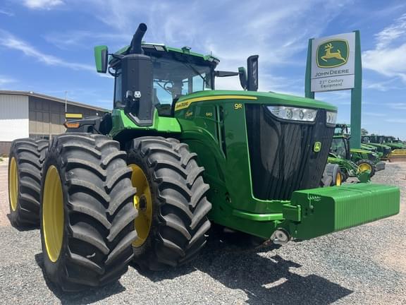 Image of John Deere 9R 640 equipment image 1