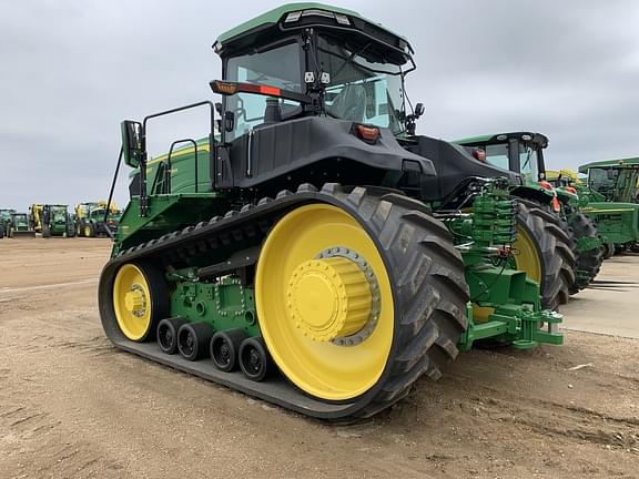 Image of John Deere 9RT 520 equipment image 2