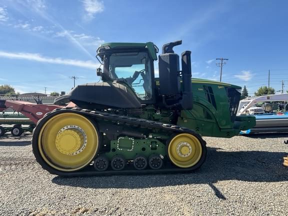 Image of John Deere 9RT 520 equipment image 2