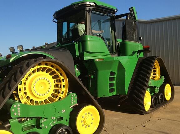 Image of John Deere 9RX 490 equipment image 1