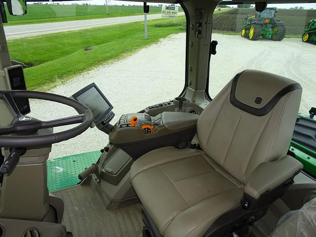 Image of John Deere 9RX 590 equipment image 1