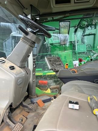 Image of John Deere 9RX 590 equipment image 4