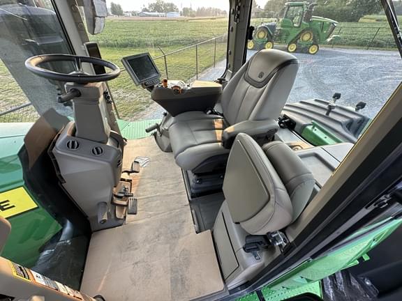 Image of John Deere 9RX 640 equipment image 3