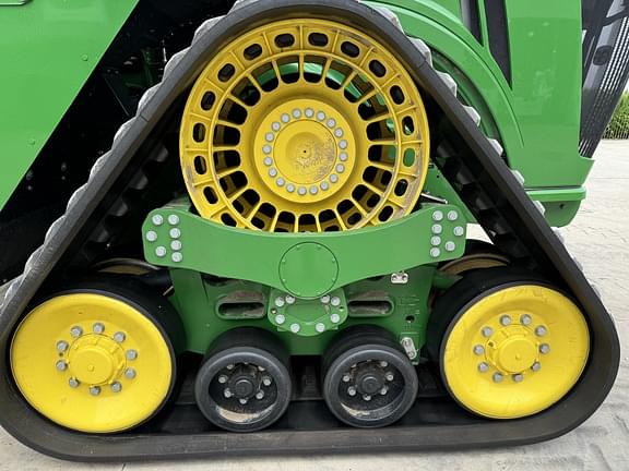 Image of John Deere 9RX 640 equipment image 4