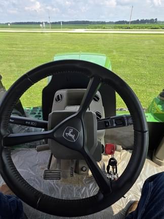 Image of John Deere 9RX 640 equipment image 4