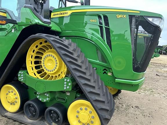 Image of John Deere 9RX 640 equipment image 3