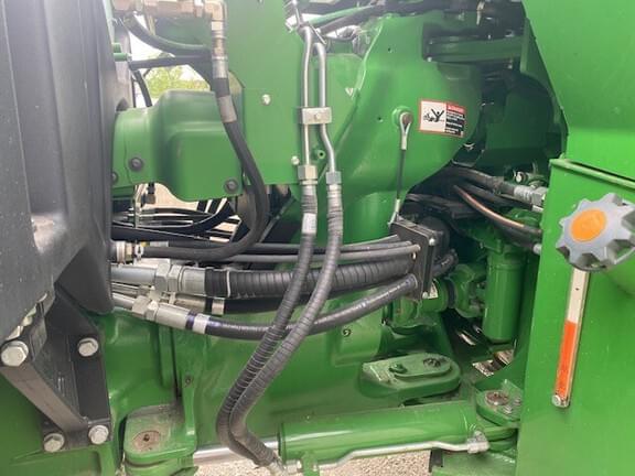 Image of John Deere 9RX 640 equipment image 2