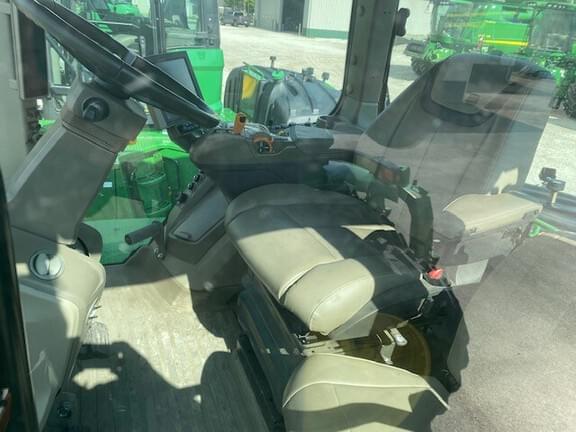 Image of John Deere 9RX 640 equipment image 2