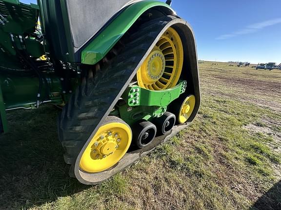 Image of John Deere 9RX 640 equipment image 3