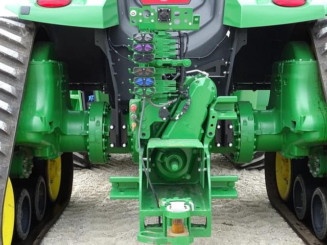 Image of John Deere 9RX 640 equipment image 2