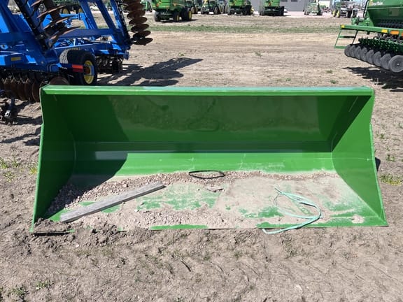 2023 John Deere BM16004 Equipment Image0