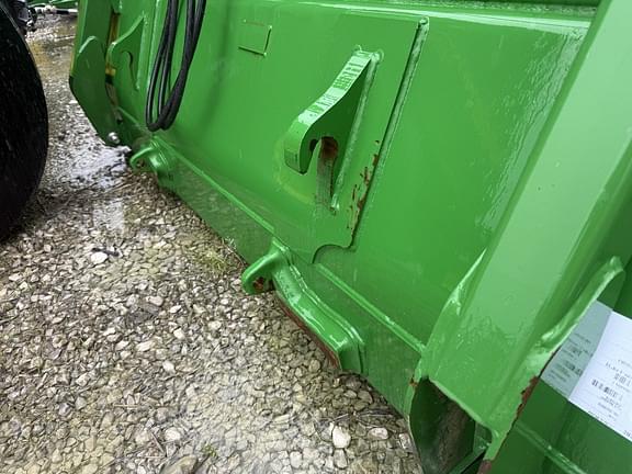 Image of John Deere Bucket Grapple equipment image 2