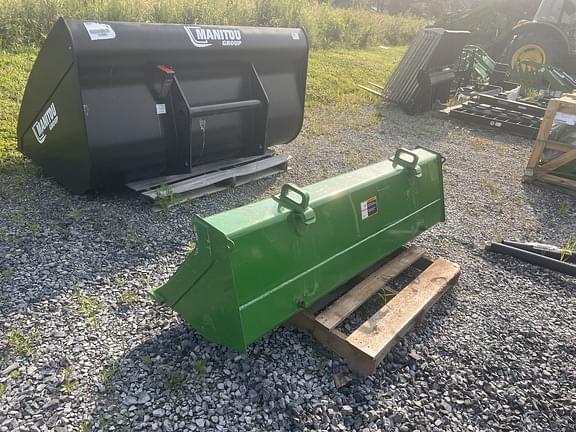 Image of John Deere Bucket equipment image 2