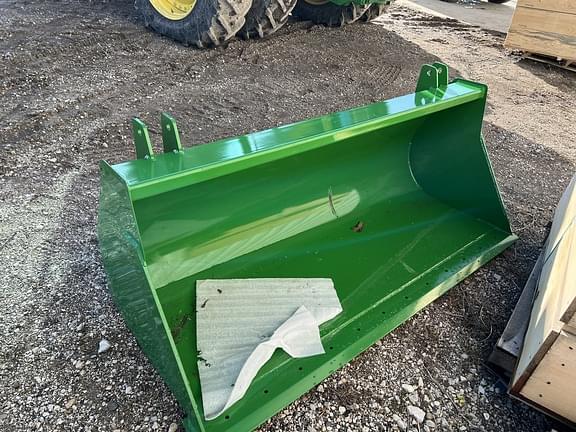 Image of John Deere Bucket Primary image