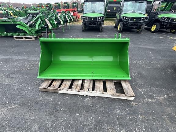 Image of John Deere Bucket equipment image 1