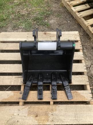 Main image John Deere Compact Excavator Bucket