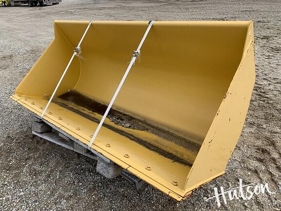 Image of John Deere Wheel Loader Bucket equipment image 1