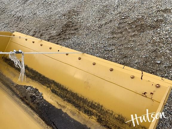 Image of John Deere Wheel Loader Bucket equipment image 3