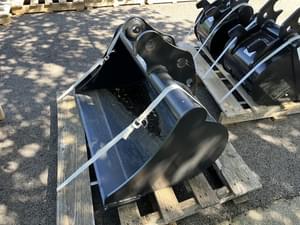 2023 John Deere Compact Excavator Bucket Image