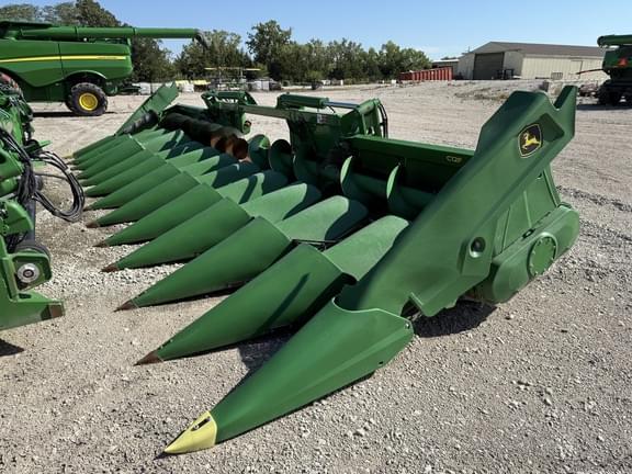 Image of John Deere C12F Primary image