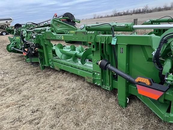 Image of John Deere C12F equipment image 1