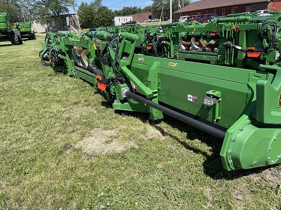 Image of John Deere C12F equipment image 4