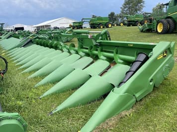 Main image John Deere C12F