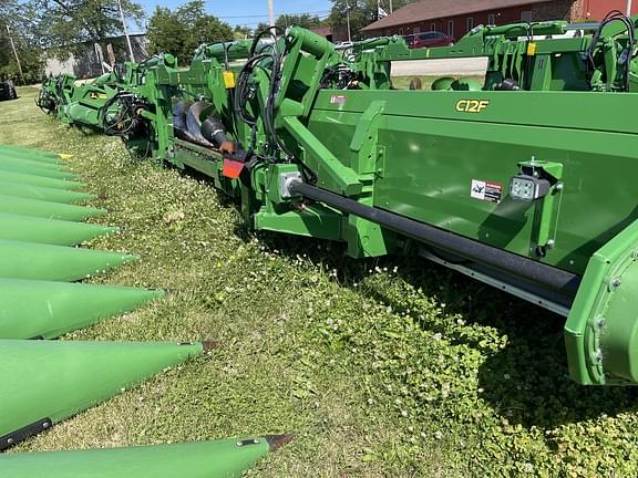 Image of John Deere C12F equipment image 3