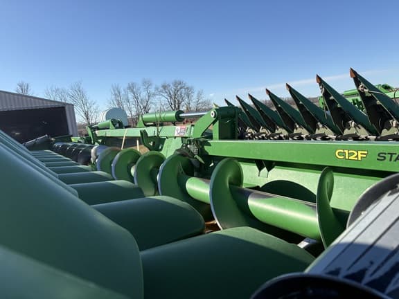 Image of John Deere C12F equipment image 4