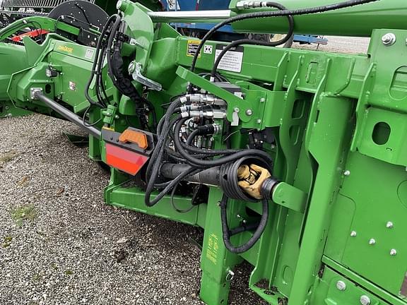 Image of John Deere C12F equipment image 3