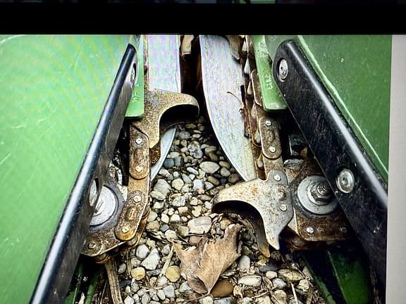 Image of John Deere C12F equipment image 1