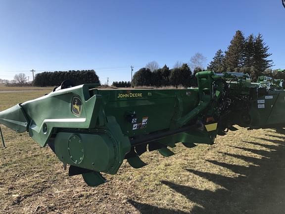 Image of John Deere C12F equipment image 2