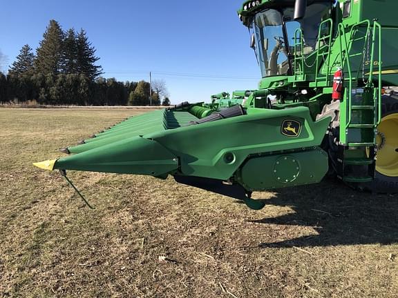 Image of John Deere C12F equipment image 1