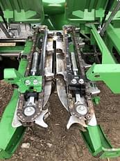 Main image John Deere C12F 37