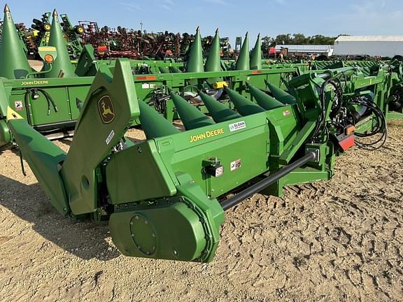 Image of John Deere C12F Primary image