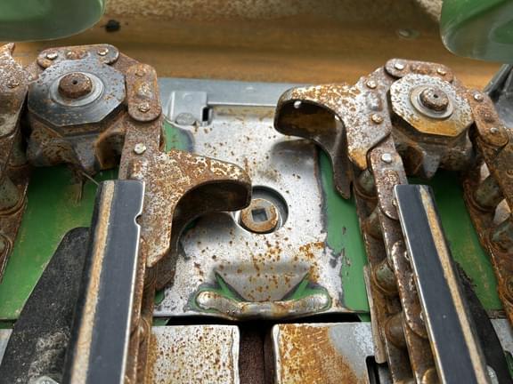 Image of John Deere C12F equipment image 2