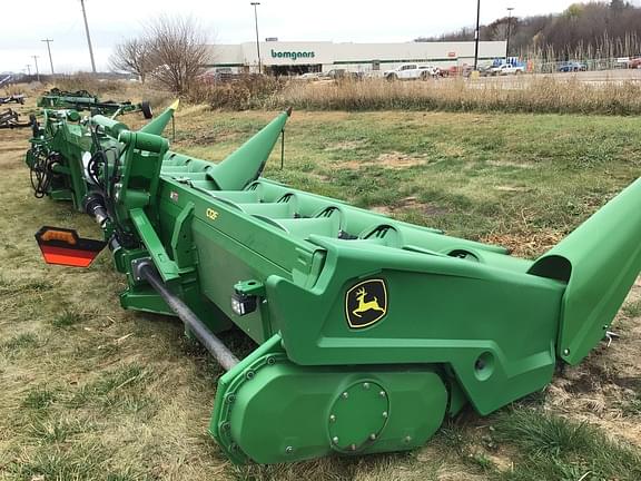 Image of John Deere C12F equipment image 1