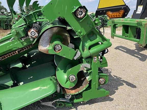 Image of John Deere C12F equipment image 1